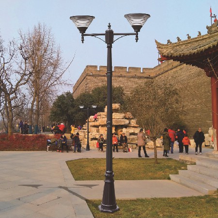 太阳能庭院灯粗条纹喇叭款小区园林广场铝制欧式景观庭院灯批发