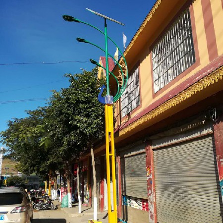 LED太阳能路灯道路照明太阳能路灯大型孔雀造型庭院灯工程景观灯